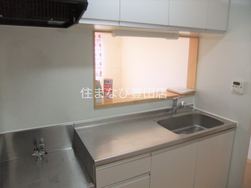 キッチン　同型別部屋写真