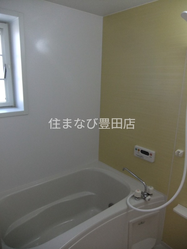 バス・シャワールーム　同型別部屋写真
