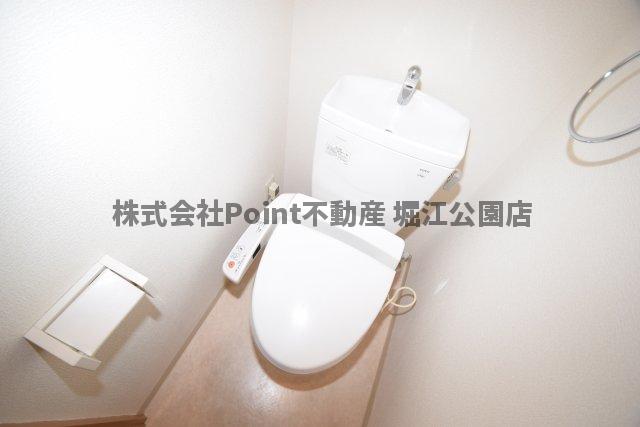 地下鉄御堂筋線 なんば駅 徒歩5分 14階建 築18年のトイレ写真