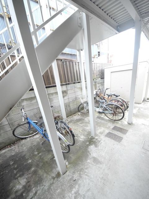東武野田線 塚田駅 徒歩8分 2階建 築40年の外観写真