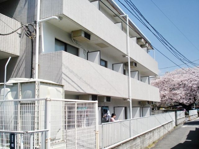 建物外観　★南向き日当たり住環境良好★