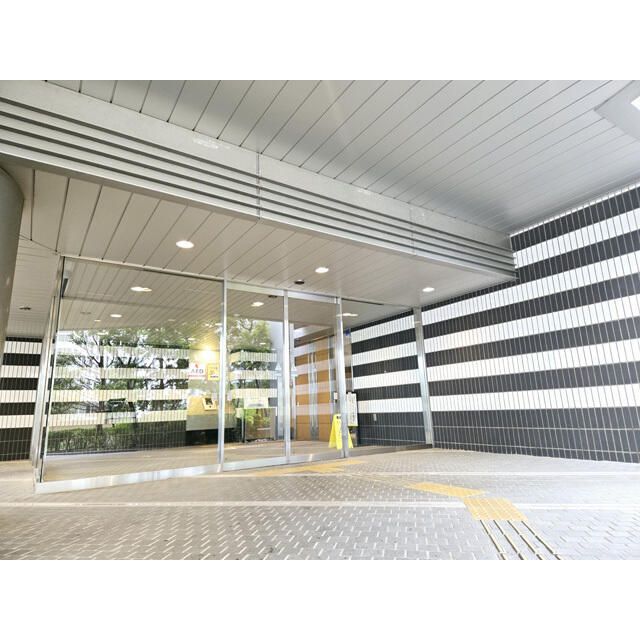 東京メトロ有楽町線 辰巳駅 徒歩8分 45階建 築23年の外観写真