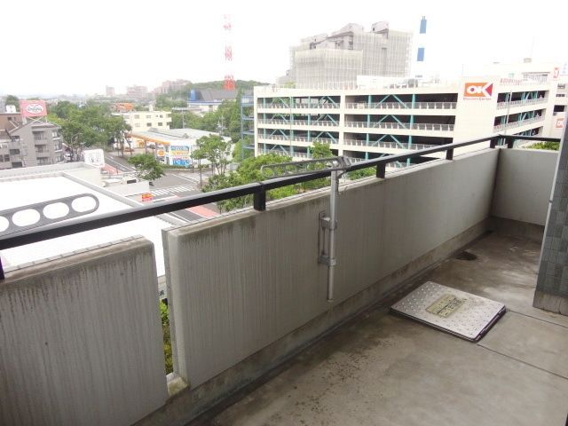バルコニー　同物件別部屋写真