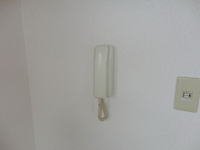 セキュリティ　同物件別部屋写真