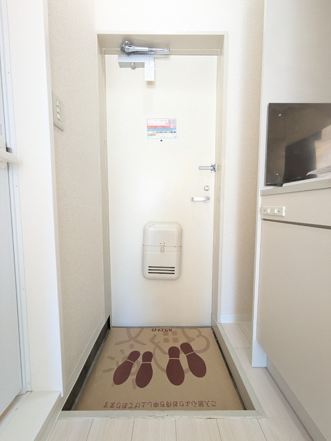 玄関　白基調の玄関