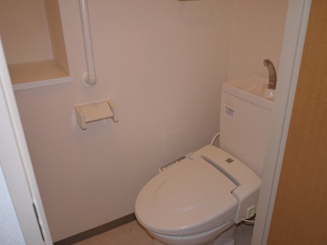 ウエストハイム天神川のトイレ写真