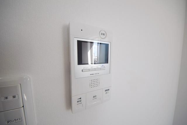セキュリティ　モニター付きインターホン完備