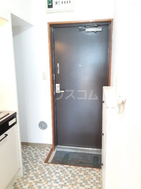 ポールメゾンIIの玄関写真