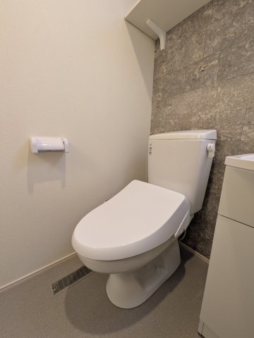 トイレ　清潔感のあるトイレです
