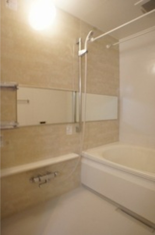 バス・シャワールーム　図面と現状に相違がある場合には現状を優先