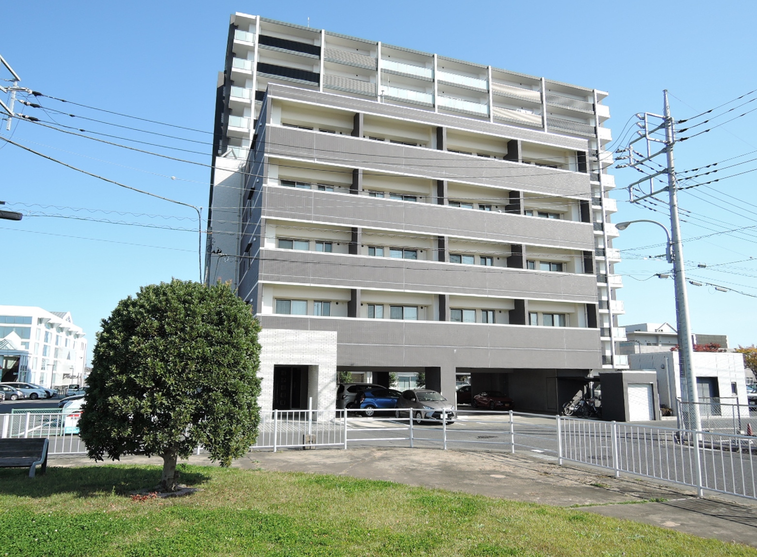 那珂郡東海村舟石川駅東のマンションの建物外観