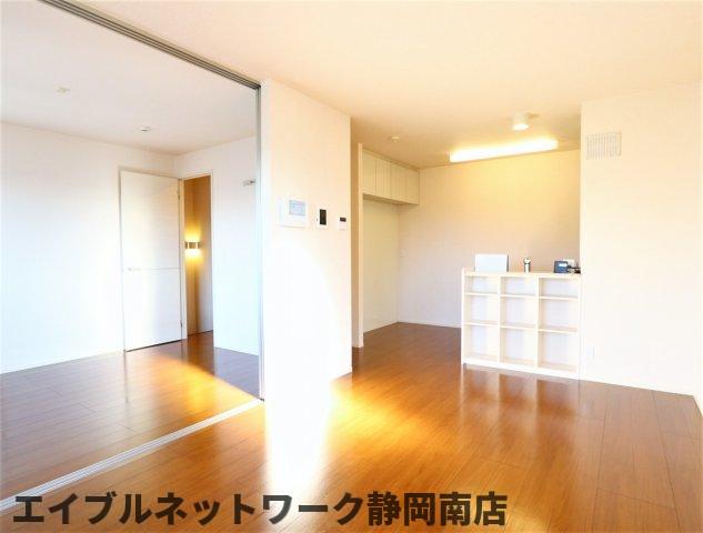 その他　ゆったり過ごせるリビングです