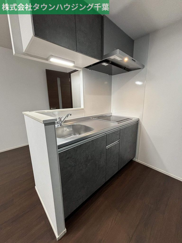 キッチン　玄関