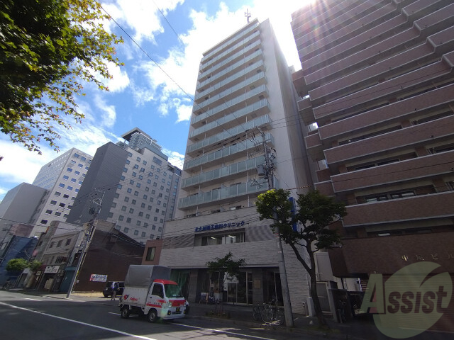 札幌市北区北八条西のマンションの建物外観