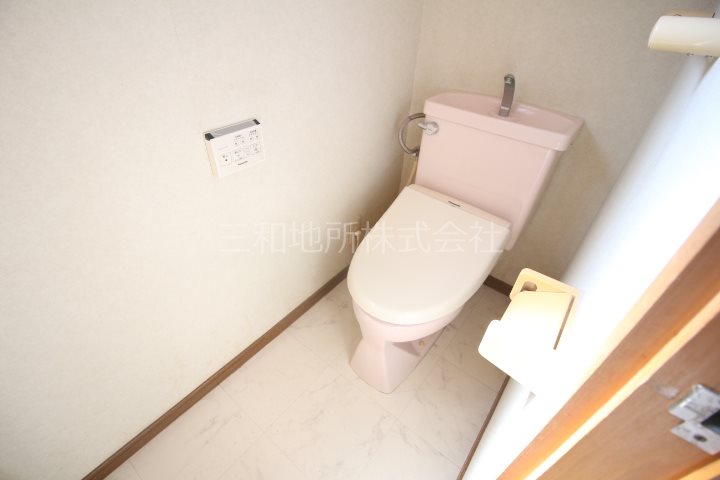 【コンフォール上野のトイレ】