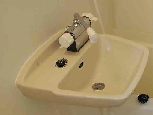 洗面設備　設備・仕様は号室により異なる為、現況を優先致します。