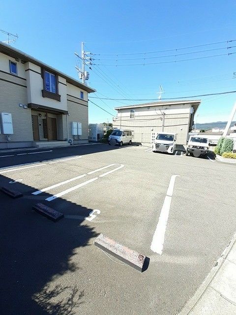 ゼロスタイルケイの駐車場