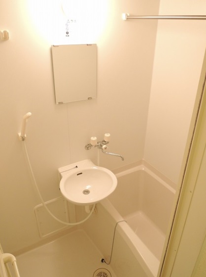 バス・シャワールーム　浴室換気乾燥機付き