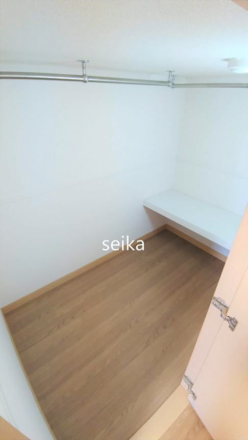 収納　ウォークインクローゼット
