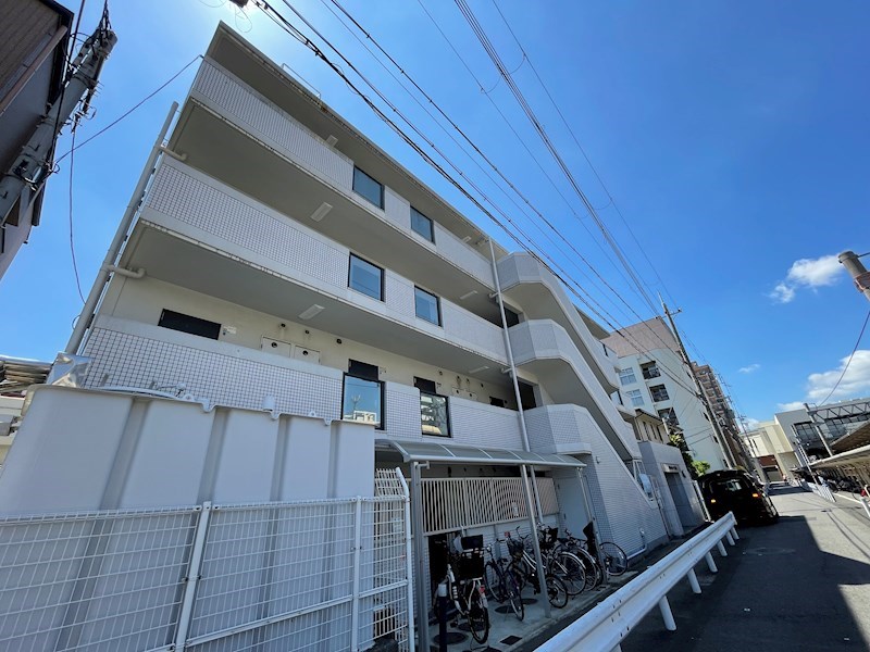 【神戸市東灘区本山中町のマンションの建物外観】