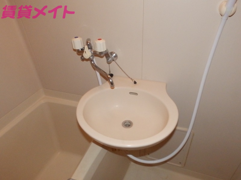 洗面設備　同物件別部屋参考写真です。