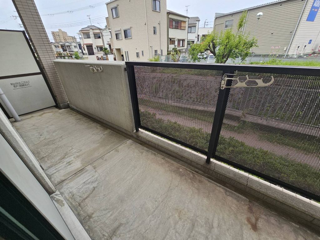 バルコニー　庭