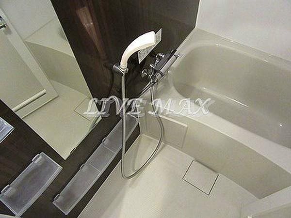 バス・シャワールーム　家具家電付きセットアップ賃貸