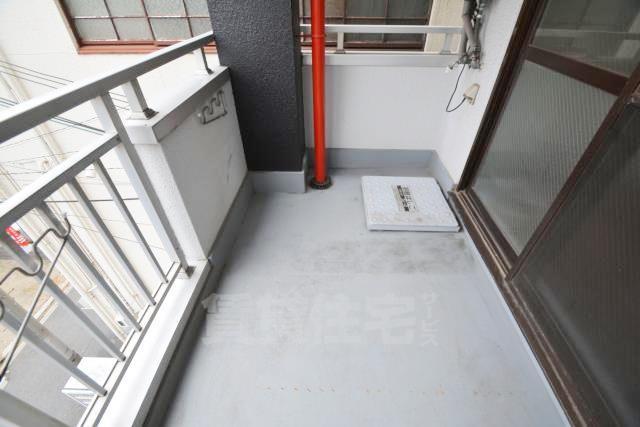 バルコニー　東向き