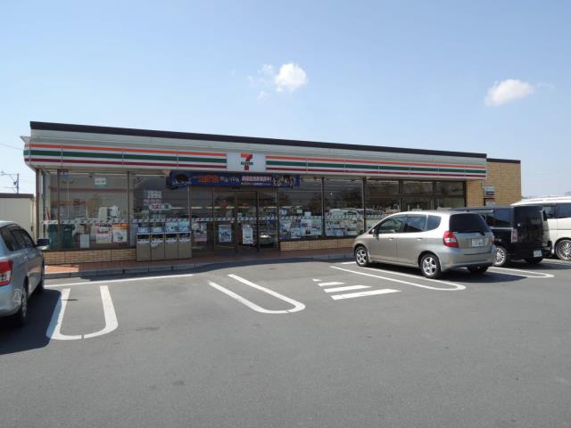 コンビニ　セブンイレブン（コンビニ）まで580m