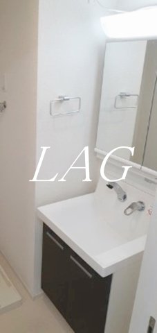 洗面設備　独立洗面台です。