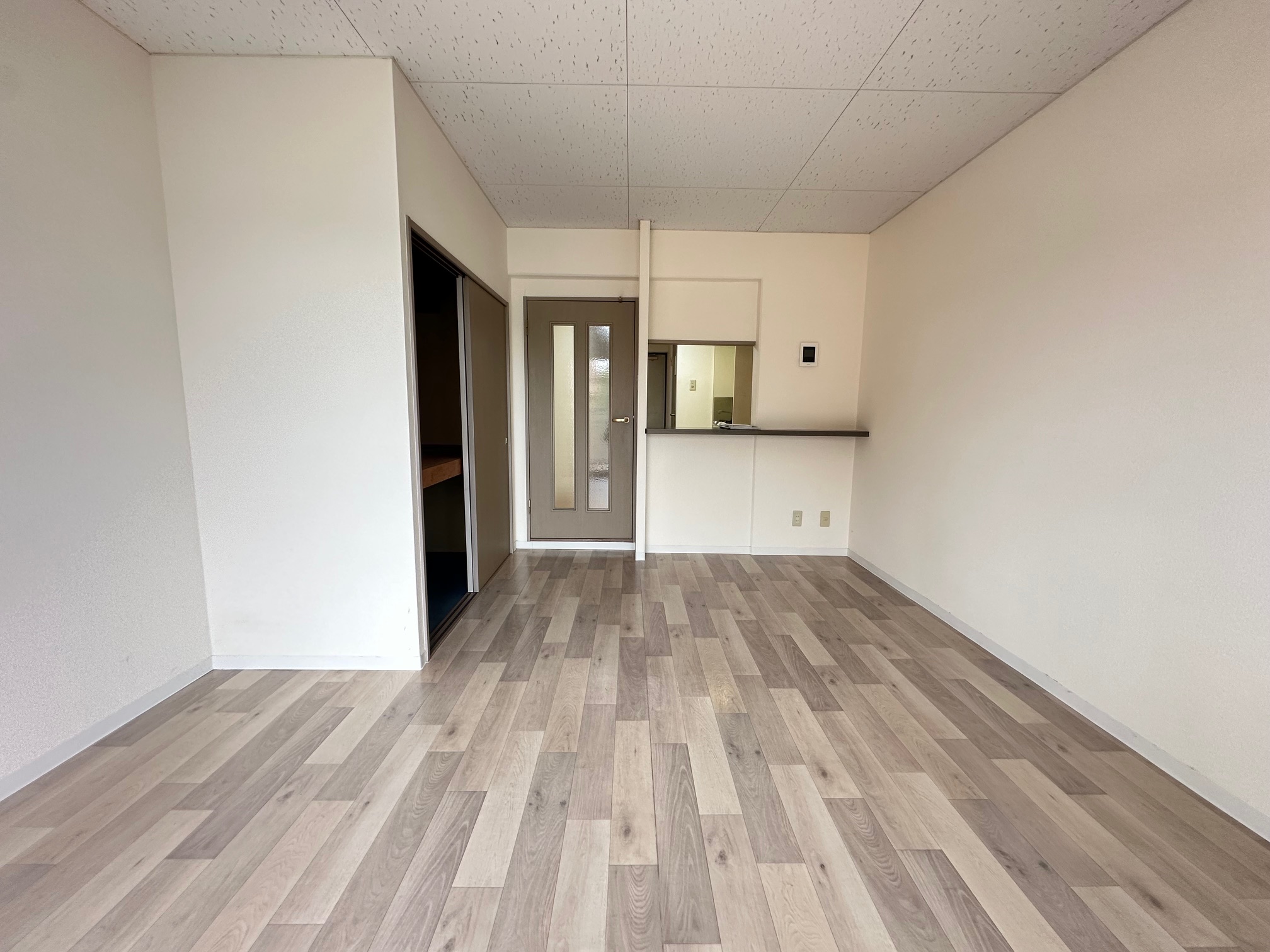 居室・リビング　洋室8.5帖