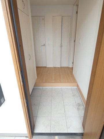 玄関　収納もある玄関です