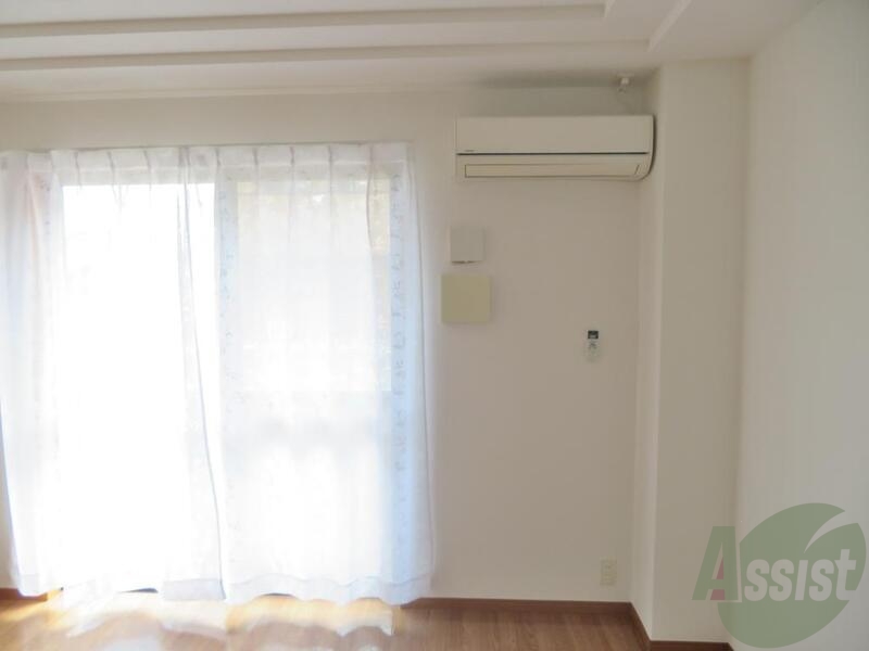 その他設備　真夏の猛暑でもエアコンがあれば快適に過ごせますね