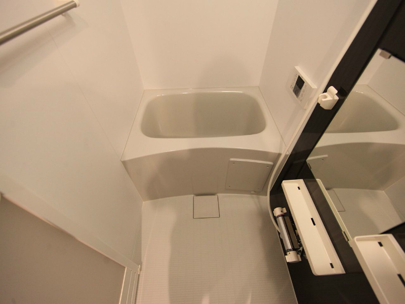 バス・シャワールーム　追い焚き機能付　オートバス機能付バスルーム