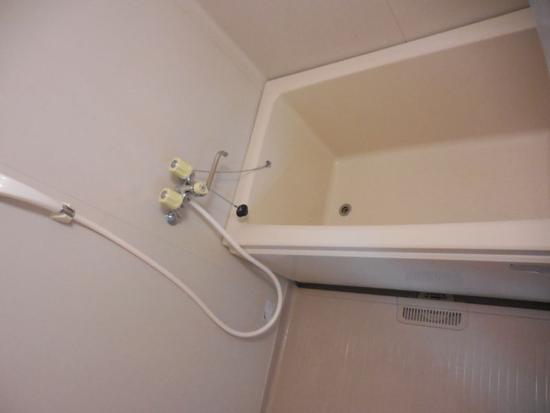 バス・シャワールーム　うれしいバストイレ独立タイプ