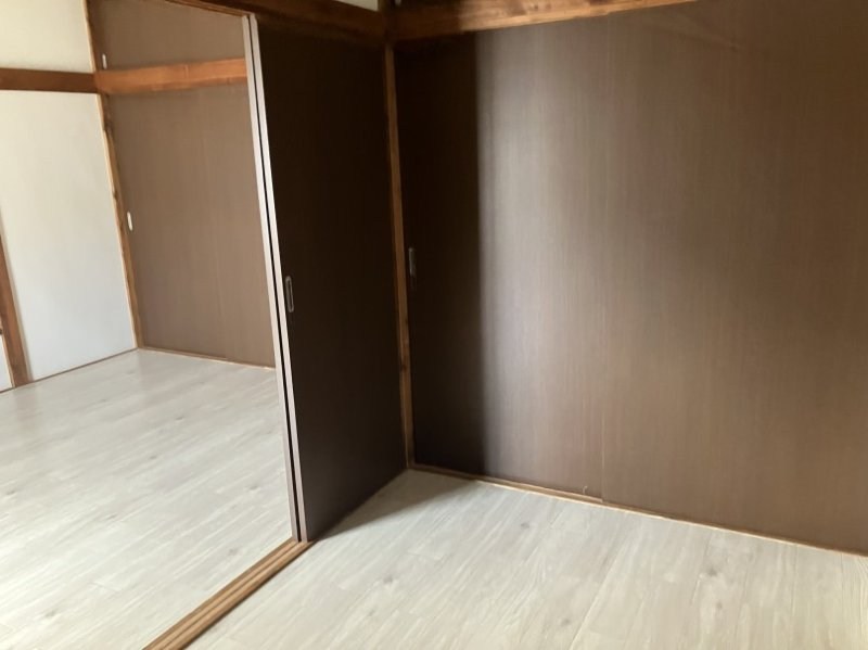 その他部屋・スペース　洋室3帖から洋室6帖