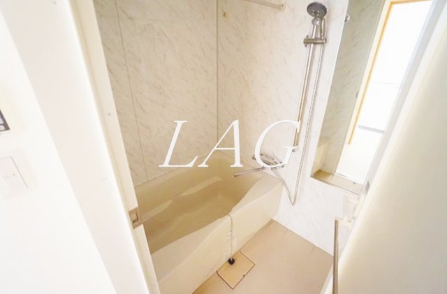 バス・シャワールーム　お風呂です。