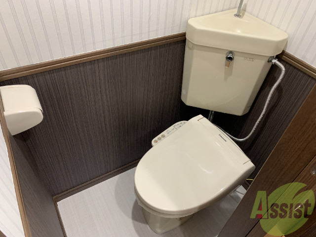 トイレ　ウォシュレット機能がついたトイレ。安心して使用できますね。