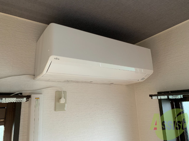 その他設備　ピカピカのエアコンが付いていました。寒暖対策はバッチリです。