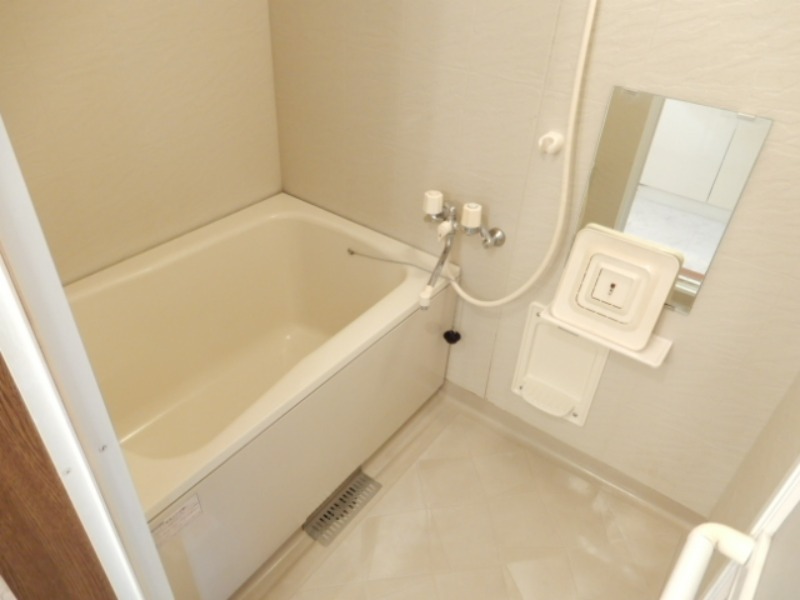 バス・シャワールーム　図面と現状に相違がある場合には現状を優先