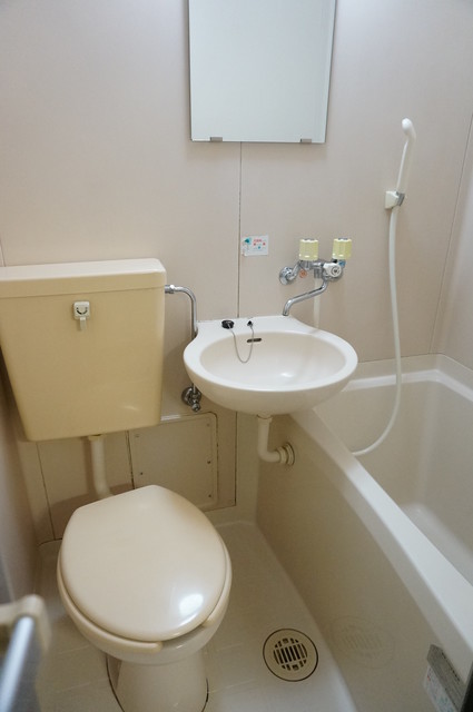 バス・シャワールーム