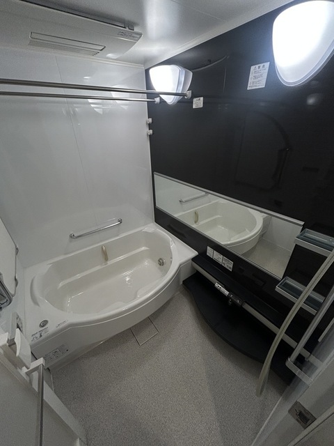 バス・シャワールーム　＊備品は撤去します。