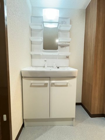 洗面設備　詳細は、RISUMO江坂本店までお問合せください♪