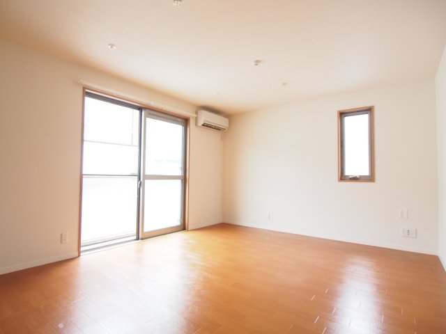 居室・リビング　ゆったりとした居間です