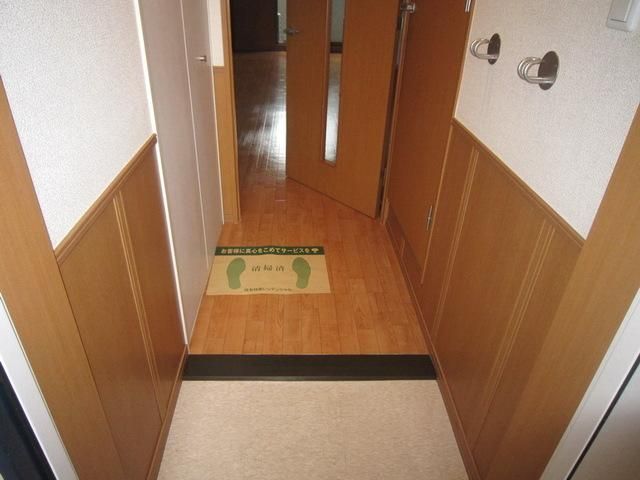 玄関　★リードフック付き玄関★