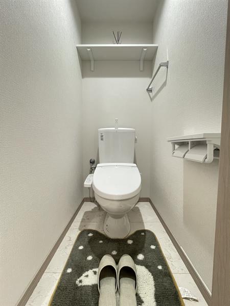 トイレ　温水洗浄便座です★