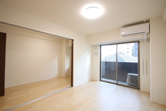 居室・リビング　別部屋の写真です。※現状優先