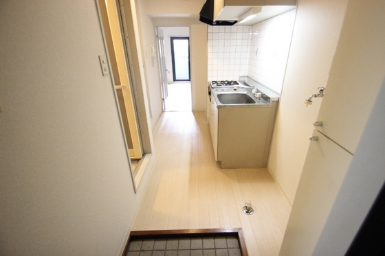 洗面設備　※掲載写真は同マンション別部屋参考写真となります。