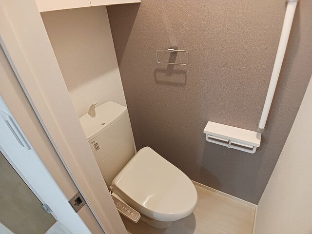 トイレ　コンパクトで使いやすいトイレです