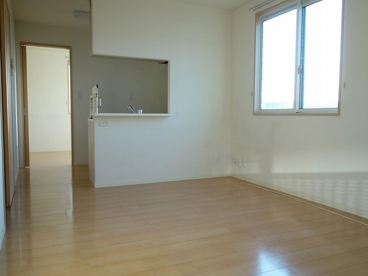 居室・リビング　明るく開放的なリビングダイニング11.8帖です♪（同仕様画像